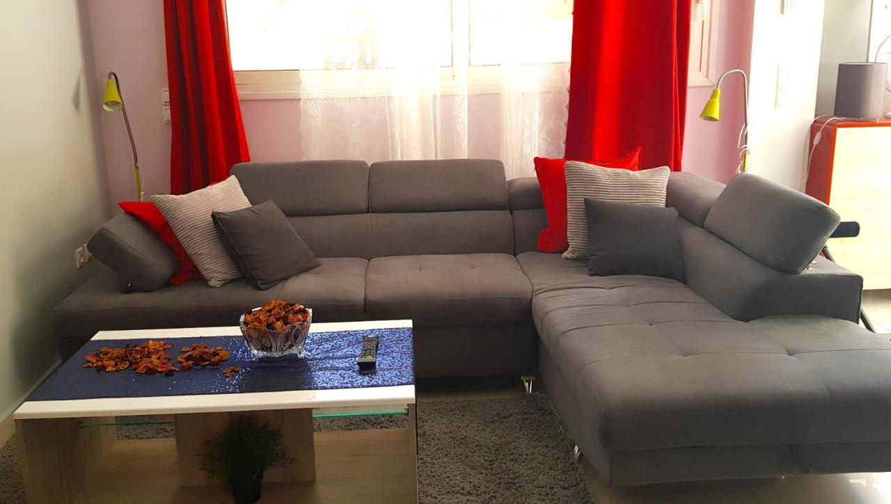 Renovated Lovely Apartment Near Airport & Sea Pórto Ráfti Eksteriør billede