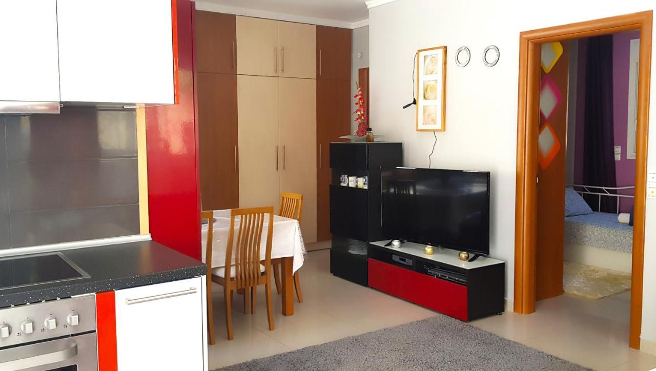 Renovated Lovely Apartment Near Airport & Sea Pórto Ráfti Eksteriør billede