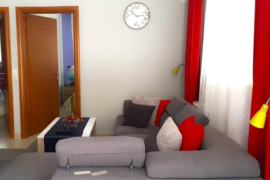Renovated Lovely Apartment Near Airport & Sea Pórto Ráfti Eksteriør billede