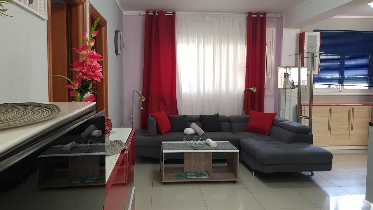 Renovated Lovely Apartment Near Airport & Sea Pórto Ráfti Eksteriør billede