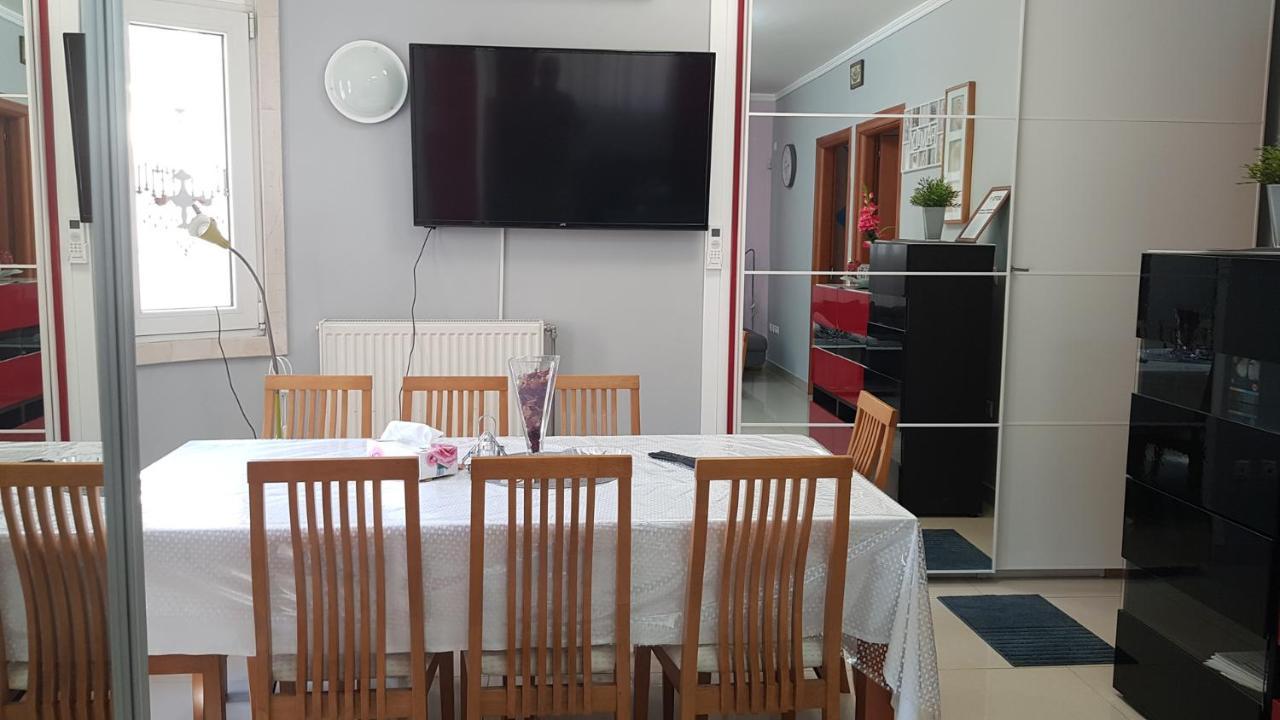 Renovated Lovely Apartment Near Airport & Sea Pórto Ráfti Eksteriør billede